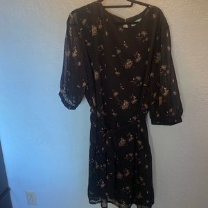Ava ViV dandelion dress with tie at the waist